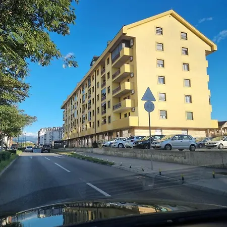 Oksana * Podgorica